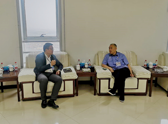 �׻𾺼��������к���ҵ�����˻�������չ����������̸