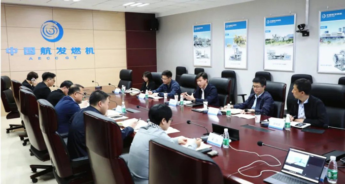 ����ͷ����ҵ �������׻𾺼���ҵ��������չϵ�л֮���������׻𾺼���ҵ�������й�����ȼ����չ������̸